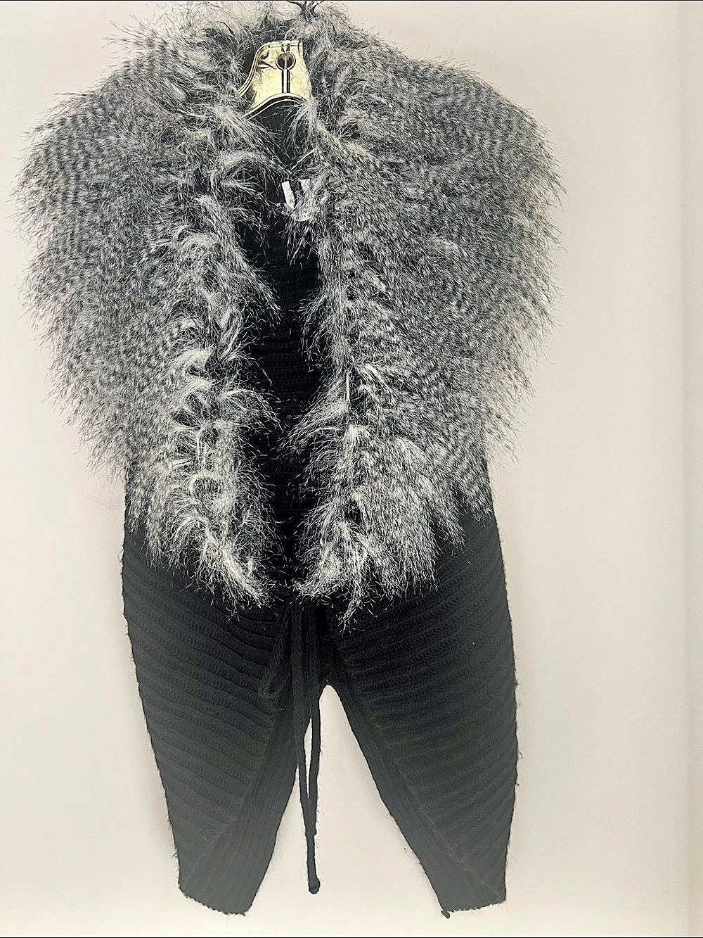 By Deep Los Angeles Faux Fur Trim Wool Knit Vest